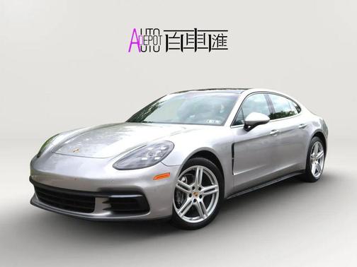 GT Silver Metallic 2017 Porsche Panamera 4