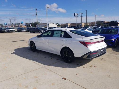 2026 Hyundai ELANTRA Sport