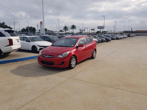 Boston Red Metallic 2013 Hyundai Accent GS