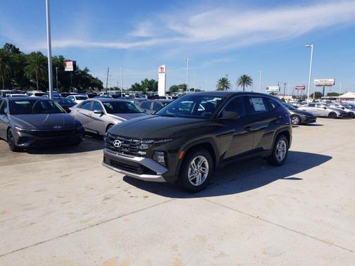 Rockwood Green 2026 Hyundai TUCSON SE
