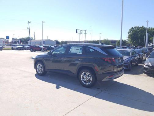 Rockwood Green 2026 Hyundai TUCSON SE