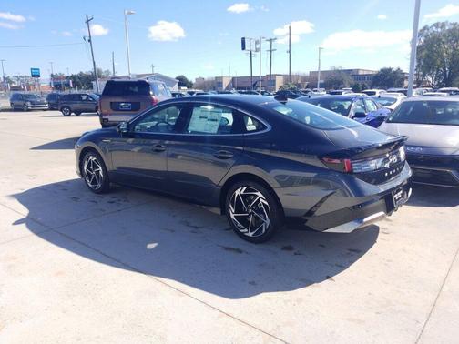 2026 Hyundai SONATA SEL