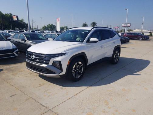 Serenity White Pearl 2026 Hyundai TUCSON SEL