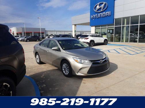 2016 Toyota Camry LE