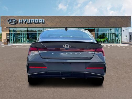 2026 Hyundai ELANTRA Sport