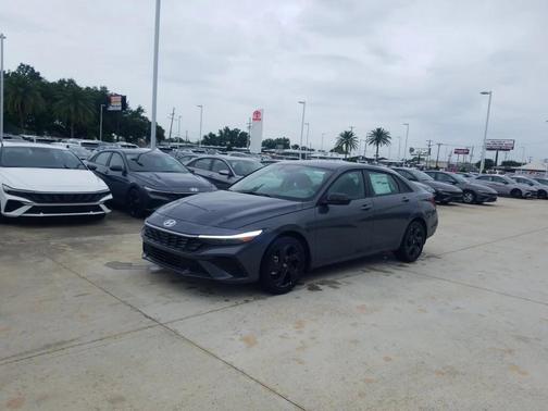 Ecotronic Gray 2026 Hyundai ELANTRA Sport