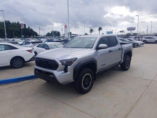 2024 Toyota Tacoma TRD Off-Road