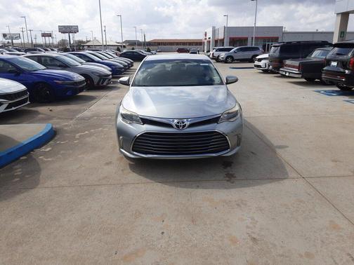 2016 Toyota Avalon XLE