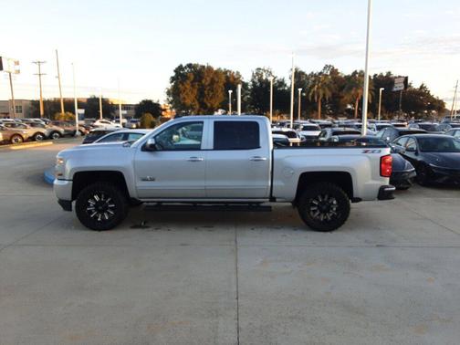 2018 Chevrolet Silverado 1500 2LT