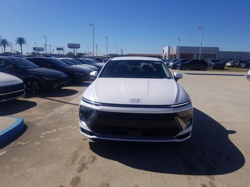 2026 Hyundai SONATA SEL