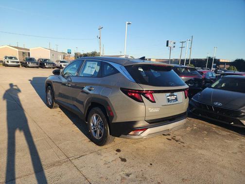 Hampton Gray 2026 Hyundai TUCSON SE