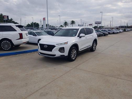 Quartz White 2019 Hyundai SANTA FE SE 2.4