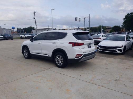 Quartz White 2019 Hyundai SANTA FE SE 2.4