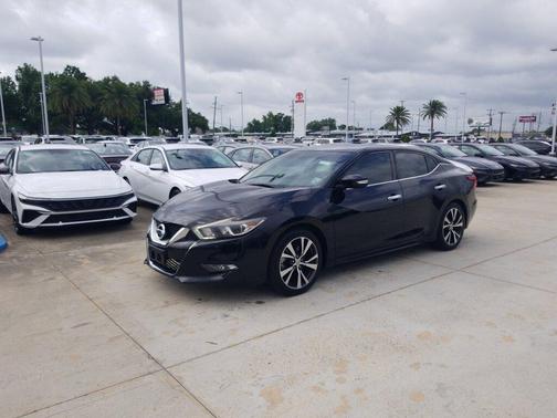 Super Black 2017 Nissan Maxima 3.5 SV