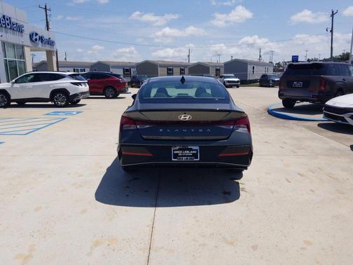 Amazon Gray 2026 Hyundai ELANTRA Sport