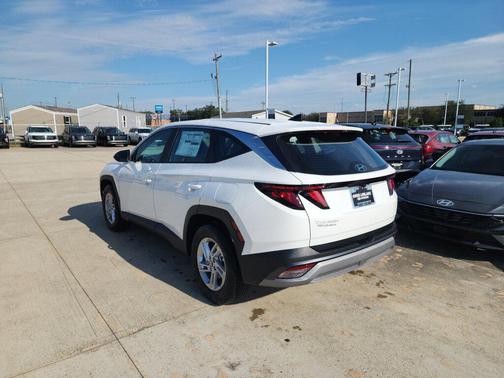 Serenity White Pearl 2026 Hyundai TUCSON SE