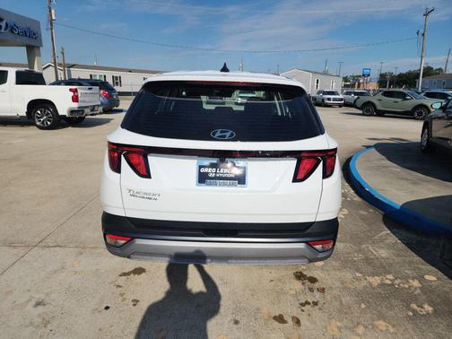 Serenity White Pearl 2026 Hyundai TUCSON SE