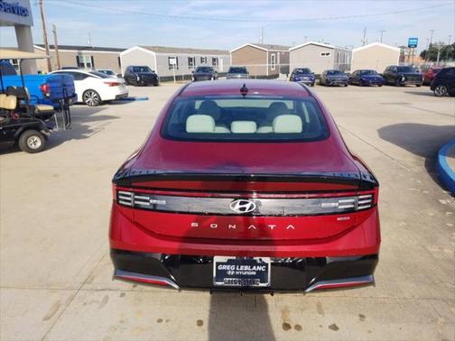 2024 Hyundai SONATA Hybrid SE