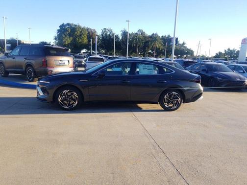 2026 Hyundai SONATA SEL