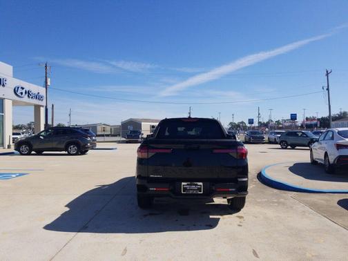 Phantom Black 2026 Hyundai SANTA CRUZ SEL