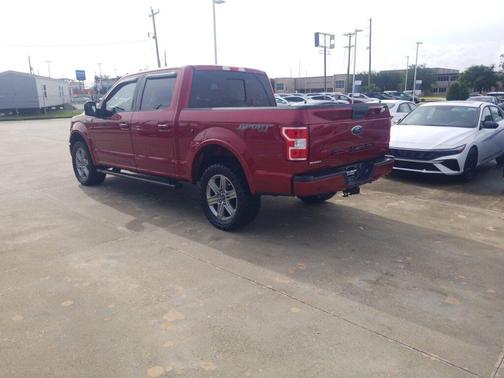 Ruby Red Metallic Tinted Clearcoat 2019 Ford F-150 XLT