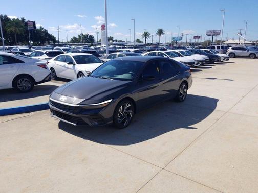 2025 Hyundai ELANTRA Sport