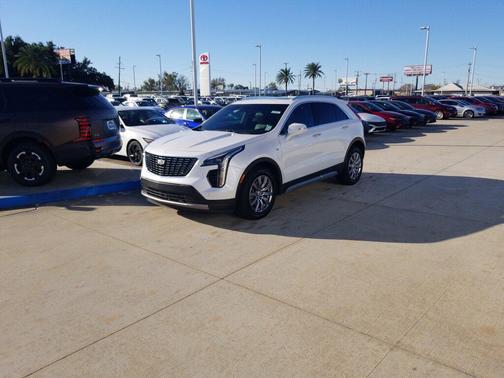 2021 Cadillac XT4 Premium Luxury