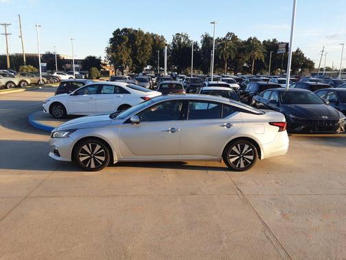 2019 Nissan Altima 2.5 SV