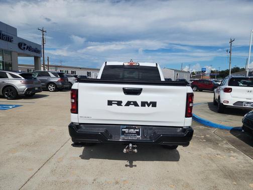 Bright White Clearcoat 2025 RAM 1500 Big Horn/Lone Star
