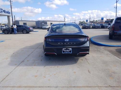 2026 Hyundai SONATA SE