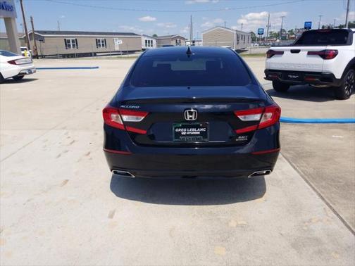 2022 Honda Accord Touring 2.0T