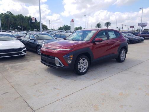 Ultimate Red Metallic 2026 Hyundai KONA SE