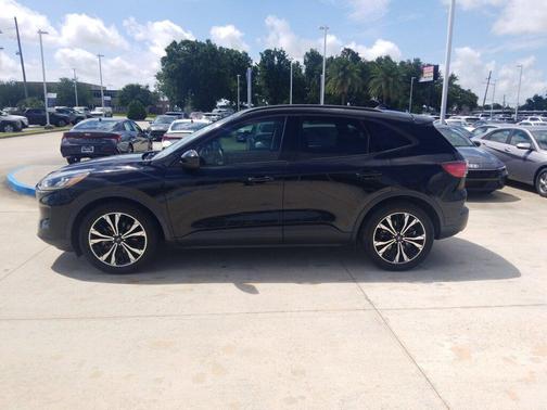 Agate Black Metallic 2021 Ford Escape SE