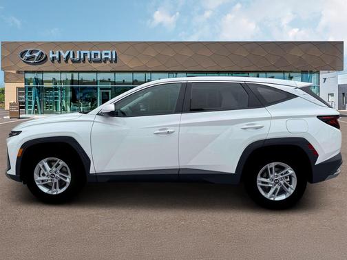 Serenity White Pearl 2026 Hyundai TUCSON SE