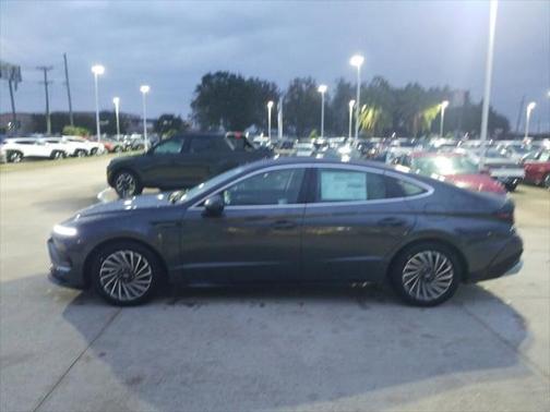 2025 Hyundai SONATA Hybrid Limited