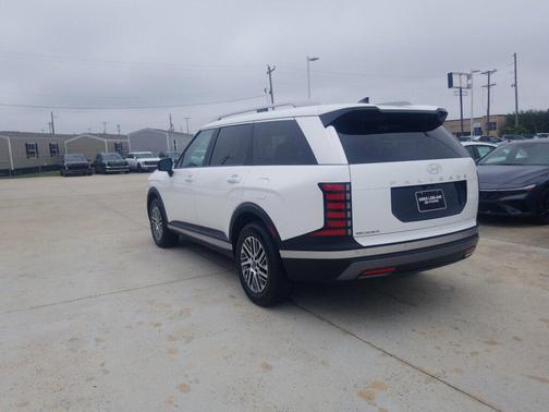 Creamy White Pearl 2026 Hyundai PALISADE SEL 7P