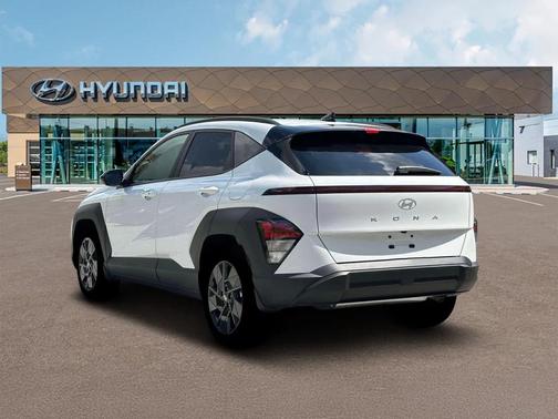 Atlas White 2026 Hyundai KONA SEL Sport