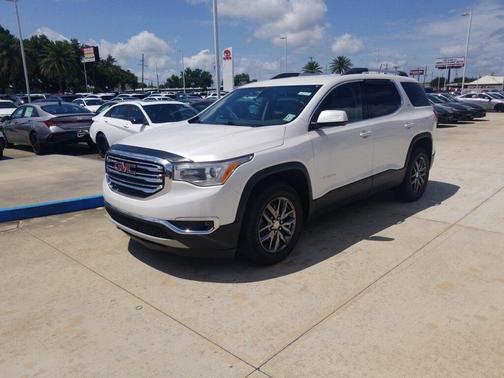 White Frost Tricoat 2018 GMC Acadia SLT-1