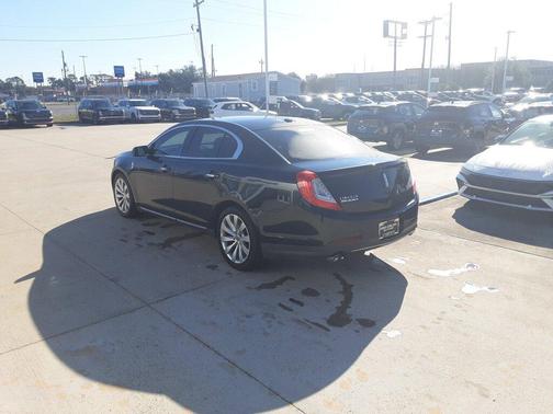 2014 Lincoln MKS Base