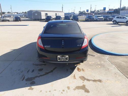 2014 Lincoln MKS Base