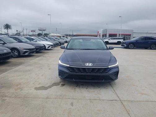 Ecotronic Gray 2026 Hyundai ELANTRA Limited