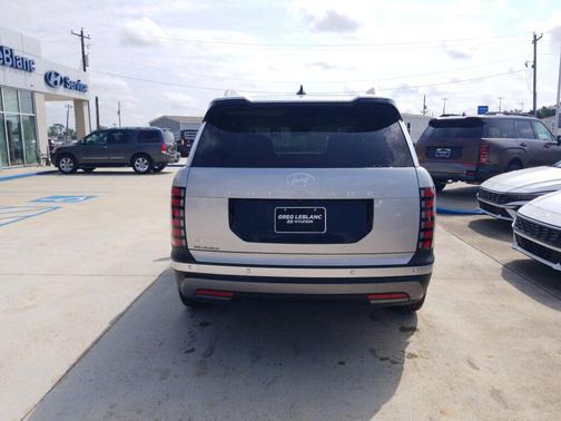 Typhoon Silver Metallic 2026 Hyundai Palisade Hybrid Blue SEL Premium 7P