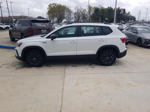 2022 Volkswagen Taos 1.5T S