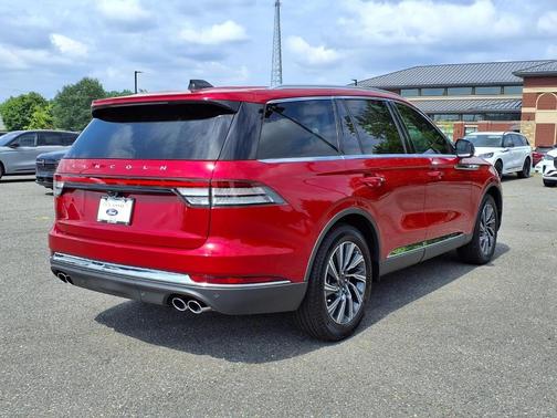 Red Carpet Metallic Tinted Clearcoat 2026 Lincoln Aviator Premiere