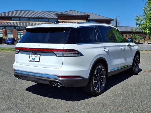 Pristine White 2026 Lincoln Aviator Reserve AWD