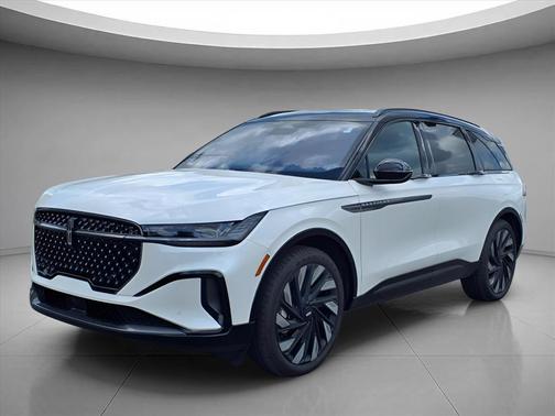 2025 Lincoln Nautilus Reserve