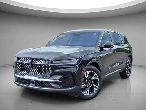 Infinite Black Metallic 2026 Lincoln Nautilus Premiere
