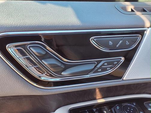 2024 Lincoln Navigator L Reserve