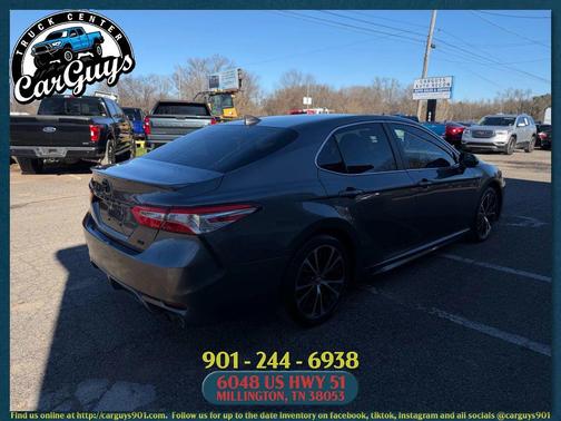 2020 Toyota Camry SE