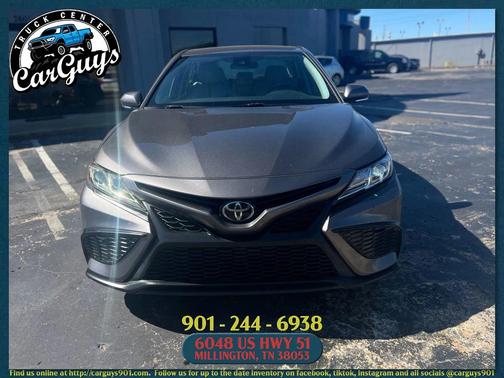 2022 Toyota Camry SE